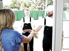 Grote mammen, Pijpbeurt, Hondjeshouding, Brillen, Harig, Moeder die ik wil neuken, Tieten likken