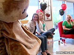 Interracial sex with alluring kitten from Dancing Bear