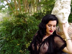 Nana, Gros cul, Gros seins, Lesbienne, Nue  à poil, Chatte, Nénés, Mouillée