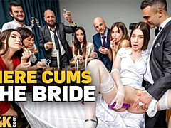 18 jahre, In den arsch, Blasen, Braut, Braunhaarige, Hardcore, Russisch, Bizarr