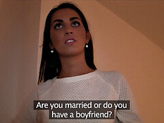 Sucer une bite, Branlette thaïlandaise, Argent