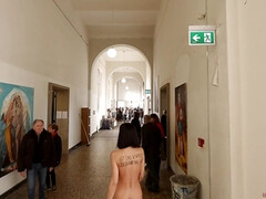 Gros seins, Brunette brune, Plantureuse, Fétiche, Seins naturels, Public, Nénés