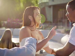 Verga grande, Negro, Mamada, Interracial, Besar, Lamidas, Afeitado, Tetas