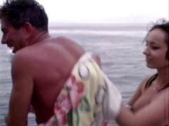 Amateur, Culo, Culo grande, Tetas grandes, Morena, Madres para coger, Al aire libre, Clasico