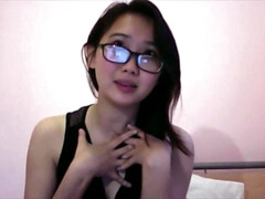 Adorable and killer Japanese teenager, Harriet Sugarcookie