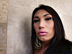 A tattooed Latina babe strip down & pleasure herself in hotel room