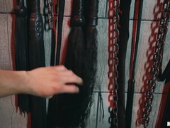 Schwarz, Blondine, Schwanz, Hundestellung, Fetisch, Im freien, Kurzes haar, Tätowierung