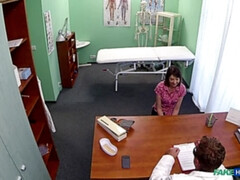 Amateur, Penetracion con dedos, Lesbiana, Lamidas, Enfermera, Coño, Uniforme, Voyeur