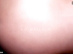 Leie, Arsch, Blasen, Braunhaarige, Indisch, Muschi, Flotter dreier, Titten