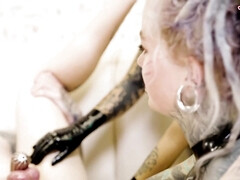 Leie, Weibliche domination, Fetisch, Faustfick, Handschuhe, Latex, Piercing, Titten