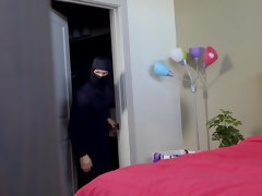 Chambre à dormir, Éjaculation interne, En levrette, Poupée, Hd, Léchez, Seins naturels, Chatte