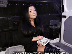 Gros seins, Domination, De plein air, Piercing, Public, Chatte, Jarretelles, Adolescente