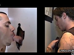 Enthousiasteling, Pijpbeurt, Sperma shot, Sperma in gezicht, Homo, Doordringend, Zuigen, Tatoeage