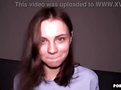 Amateur, Chambre à dormir, Grosse bite, Sucer une bite, Collège université, Éjaculer dans la bouche, En levrette, Chatte