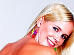 指いじり, 目瞪口呆, 手コキする, ガリガリ, 一人, ストリッピング, オッパイの, おもちゃ