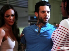 Tussi, Grosse titten, Vollbusig, Natürlichen titten, Pornostars, Realität, Dürr, Titten