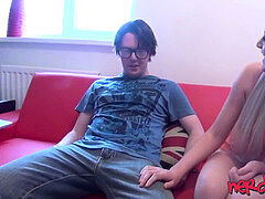 Grosser schwanz, Ablutschen