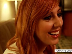 Grote lul, Pijpbeurt, Sperma shot, Likken, Ondergoed, Natuurlijke tieten, Kut duiken, Kousen