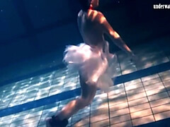 デカ尻, ドレス, 彼女, Hd, 小柄, プール, 一人, ティーン