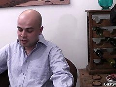 Kont, Grote kont, Grote mammen, Mollig, Reusachtig, Kut duiken, Tiener, Onder de rok