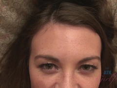 Sucer une bite, Brunette brune, Éjaculation interne, Branlette thaïlandaise, Orgasme, Pov, Chatte, Maigrichonne