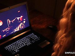 Grosse bite, Gros seins, Sucer une bite, Hd, Léchez, Mère que j'aimerais baiser, Chatte, Criant