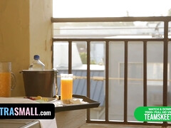 18 летние, Любители, Минет, Семяизвержение, Ласковые ручки, Хд, Лизание, Голышом