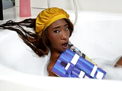 Noire, Noir ébène, Interracial, Léchez, Chatte, Maigrichonne, Tatouage, Adolescente