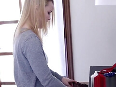 Enthousiasteling, Blond, Rondborstig, Schattig, Lul, Hardcore, Natuurlijk, Tiener