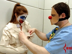 Leie, Sadomasochismus, Fesselspiele, Kehlenfick, Würgen, Hd, Erniedrigung, Tätowierung