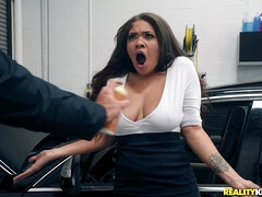 Tussi, Grosse titten, Blasen, Vollbusig, Interrassisch, Natürlichen titten, Realität, Titten