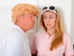 Blonde, Sucer une bite, Branlette thaïlandaise, Embrassement, Léchez, Rasée, Adolescente, Nénés