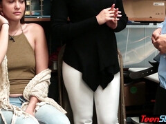 18 ans, Sucer une bite, Brunette brune, Petite femme, Chatte, Réalité, Élève, Maigrichonne