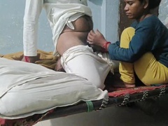 18 ans, Collège université, Couple, Femelle, Énorme, Époux mari, Masturbation, Nénés