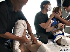 Asiatique, Gros seins, Sucer une bite, Bondage, Éjaculation interne, Tir de sperme, Groupe, Rasée