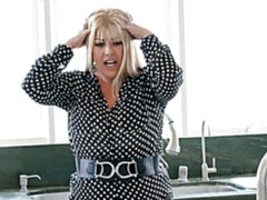 ぽっちゃり, デカ尻, ブロンド, バック, 手コキする, 熟年, ハメ撮り, タトゥー