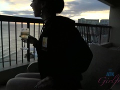 Leie, Arsch, Braunhaarige, Klaffend, Zierlich, Muschi, Rasiert, Titten