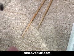 Amerikaans, Sperma in mond, Vingeren, Handbeurt, Latijnse vrouw, Kut duiken, Tatoeage, Tieten likken