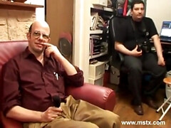 Leie, In den arsch, Süss, Kehlenfick, Natürlich, Strümpfe, Flotter dreier, Titten