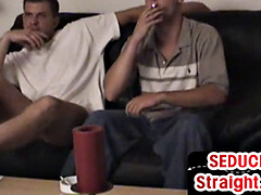 Real amateur stud gets sucked by gaydaddy at home