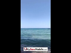 Plage, Gros seins, Brunette brune, Interracial, Public, Chatte, Rasée