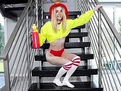 18 jaar, Lieveling, Grote lul, Voeten fetish, Hardcore, Hd, Klein, Tieten likken