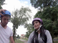 フェラチオ, 浮気する, 手コキする, 小柄, ティーン