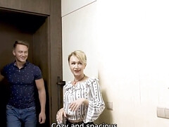 Lieveling, Likken, Rijpe lesbienne, Moeder die ik wil neuken, Pornster, Russisch, Kort haar, Tieten likken