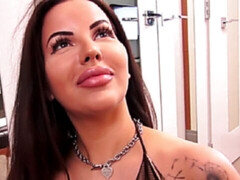 Amateur, Gros cul, Gros seins, Sucer une bite, Brunette brune, En levrette, Mère que j'aimerais baiser, Pov