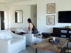 Tetas grandes, Mamada, Morena, Garganta profunda, Pajear, Madres para coger, Pov, Gritar