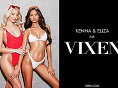 Sucer une bite, En levrette, 2 femmes 1 homme, Branlette thaïlandaise, Rasée, Adolescente, Plan cul à trois, Nénés