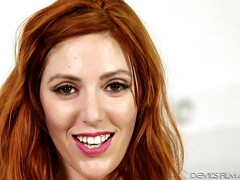 Gros seins, Sucer une bite, Tir de sperme, Fétiche, Doigter, Hard, Lingerie, Rousse roux