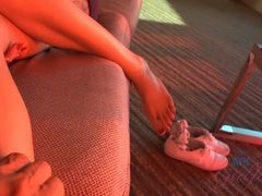 Amateur, Sucio, Penetracion con dedos, Pov, Pezones inflados, Coño, Afeitado, Calcetines