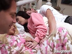 Papá, Cuadrupleta, Grupo, Sexo duro, Hd, Fiesta, Pequeña, Adolescente